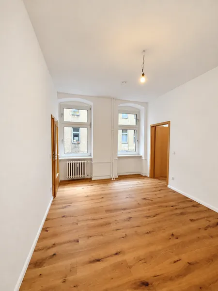 Frisch sanierte 2 Zimmerwohnung mit Einbauküche — photo 1